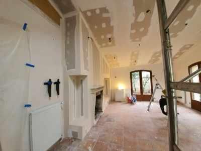 SALON 4